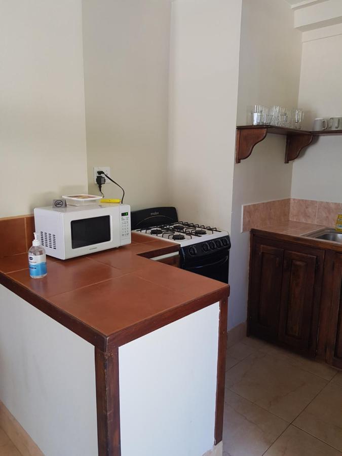 Hotel Wild Orchid Placencia Esterno foto