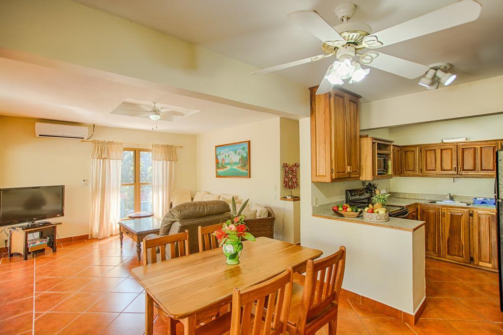 Hotel Wild Orchid Placencia Esterno foto