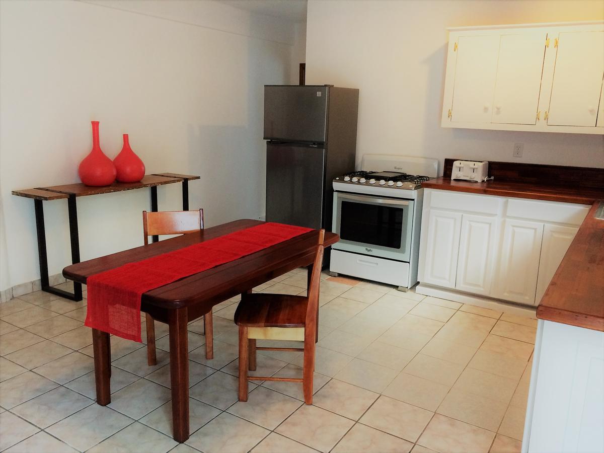 Hotel Wild Orchid Placencia Esterno foto